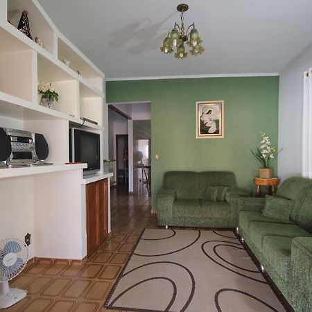 Casa Temporada Gratao 06 Min Dos Parques Thermas Olímpia Eksteriør bilde