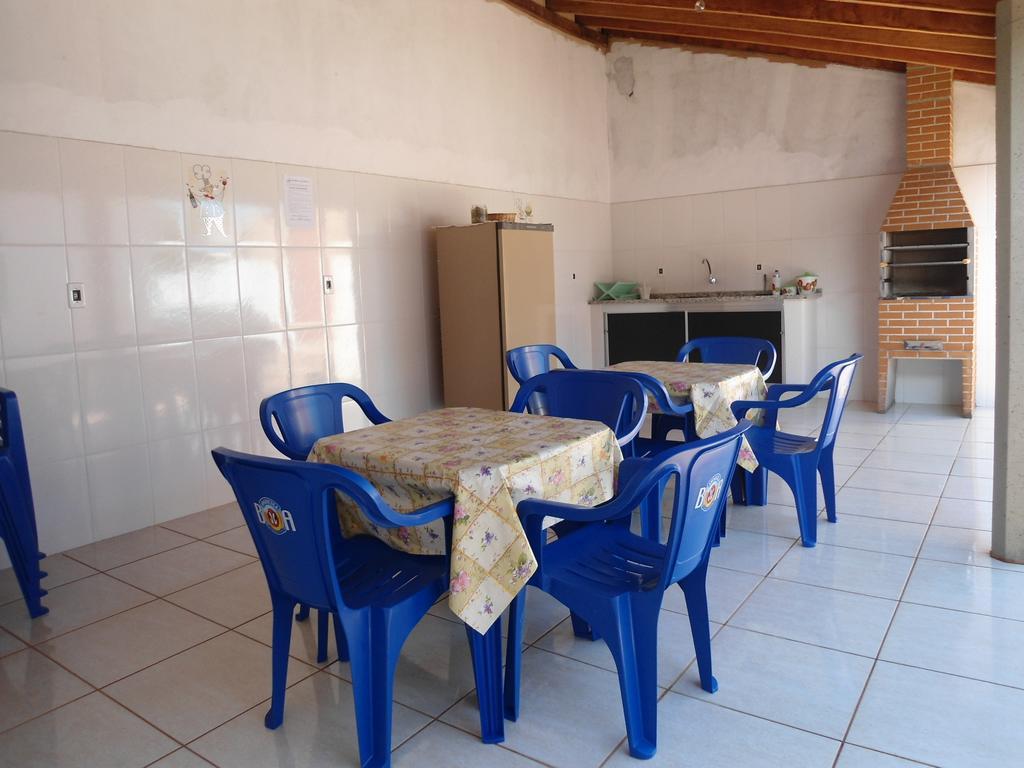 Casa Temporada Gratao 06 Min Dos Parques Thermas Olímpia Rom bilde